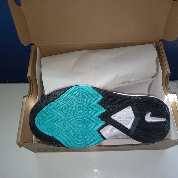 Nike Kyrie Orca Black And Grey Size 13 Children