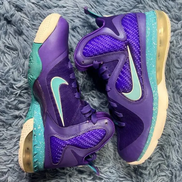 Nike LeBron 9 Summit Lake Hornets Sneakers Size 5.5 Youth Purple Blue 2012