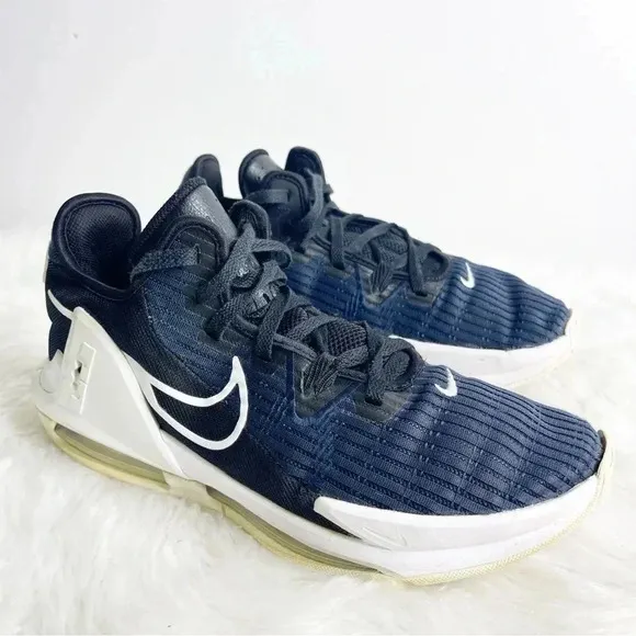 NIKE Lebron Witness 6 Basketball Shoes Sneakers Size 11 Mens