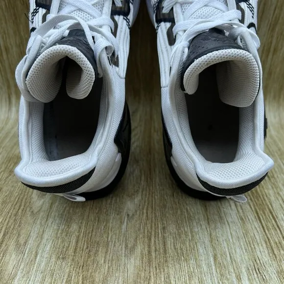 Nike LeBron Witness 6 TB Men's Size 12 White Black Sneakers Shoes DO9843-100