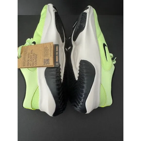 Nike Legend Essential 3 Next Nature Barely Volt Phantom Sneakers US 10.5 EU 44.5