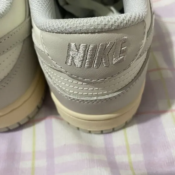 Nike Light Grey Sneakers