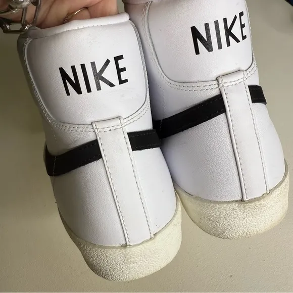 Nike Men's Blazer Mid '77 Vintage White Size 12