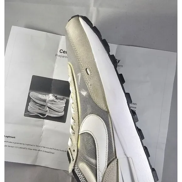 Nike Men's  Waffle One Summit White/Lite Grey/ Black Running Sneakers Size 9.5
