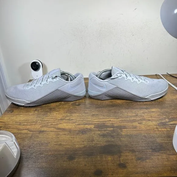Nike Metcon 5 Wolf Grey Athletic AQ1189-010 Sneakers Shoes Men’s Size‎ 14