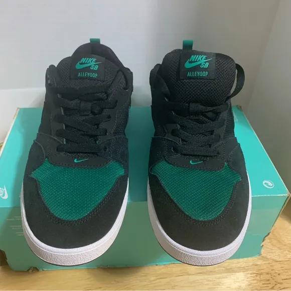 NIKE SB ALLEYOOP BLACK-MYSTIC GREEN-BLACK-WHITE SZ‎ 8.5 [CJ0882-007]