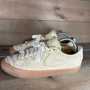nike SB blazer low pro gt mens size 8 shoes beigre athletic skate sneakers