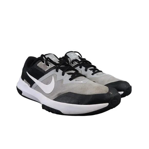 Nike Shoes Mens 9 Athletic Trainers Varsity Compete TR 3 Sneakers Grey Black