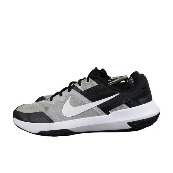 Nike Shoes Mens 9 Athletic Trainers Varsity Compete TR 3 Sneakers Grey Black