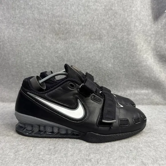 Nike Shoes Mens Size 10 Romaleos 2 Black Weightlifting Gym Sneakers 476927-010
