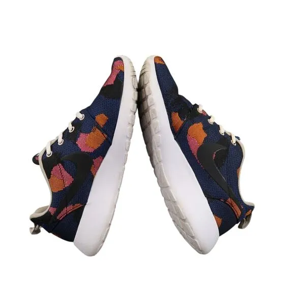 Nike Shoes Womens 8.5 Sneakers Roshe One JCRD Print Athletic Lace Up Lifestyle