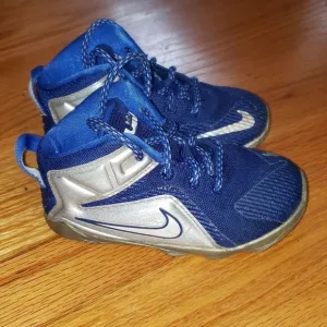 NIKE TODDLER LEBRON XII BLUE SILVER Sneakers