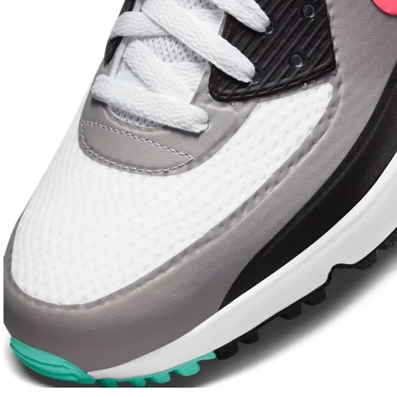 Nike White and Black Sneakers with Air Max Cushioning