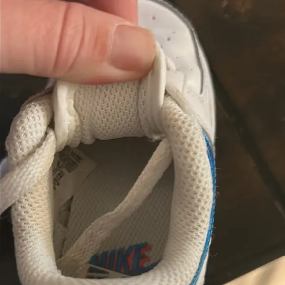 Nike White and Blue Sneakers Classic Style