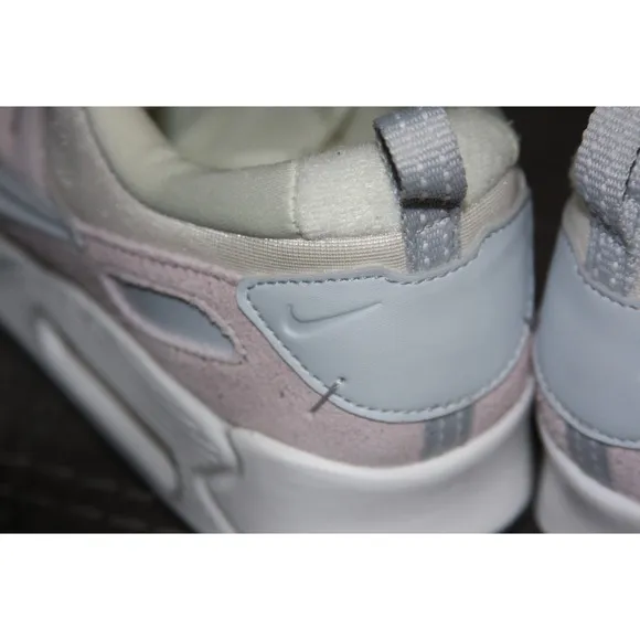 Nike Womens Air Max 90 Futura Sneakers Pale Ivory Size 8.5 DM9922-106 $150