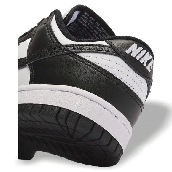 Nike Women's Panda dunks