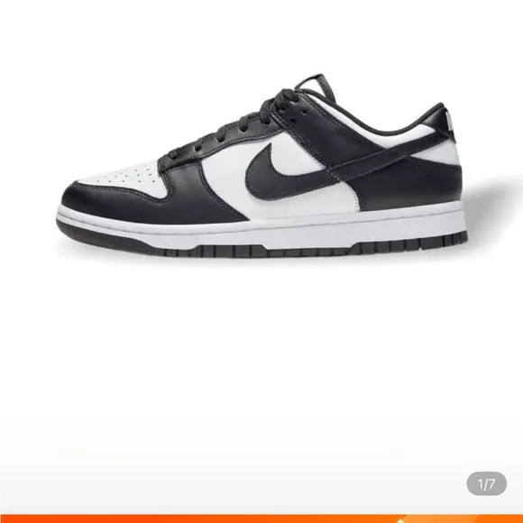 Nike Women's Panda dunks