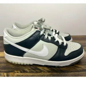 Nike Youth Size 7 Low Dunks – Deep Jungle Green Sneakers Iconic Stylish Sneaker