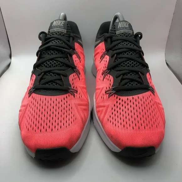 Nike Zoom Condition TR womens pink sneakers size 9