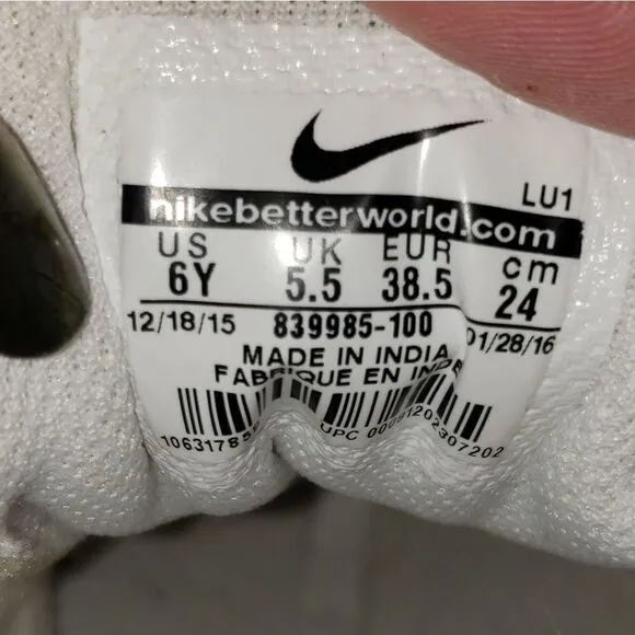Nike Court Borough Sneakers