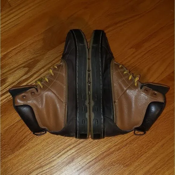Nike Woodside 2 High ACG Sneakers
