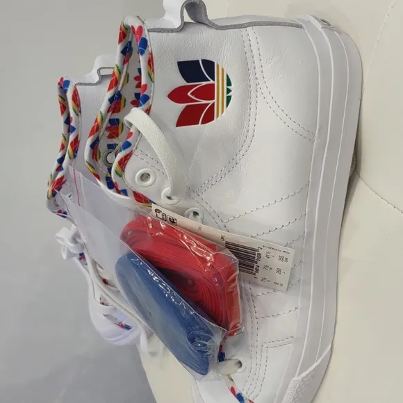 Nizza Adidas White Hi Top White Sneakers Unisex FY 2848 Mens 8 womens 9.5 NEW
