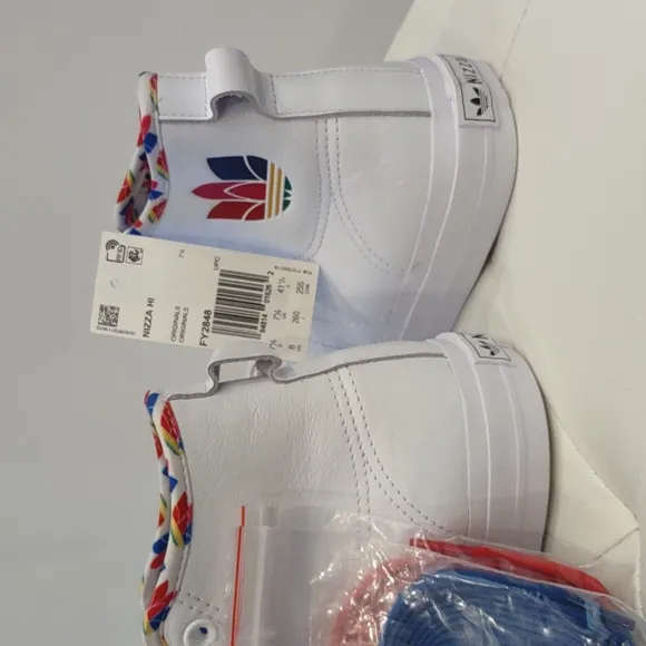 Nizza Adidas White Hi Top White Sneakers Unisex FY 2848 Mens 8 womens 9.5 NEW