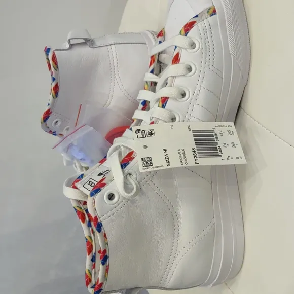 Nizza Adidas White Hi Top White Sneakers Unisex FY 2848 Mens 8 womens 9.5 NEW