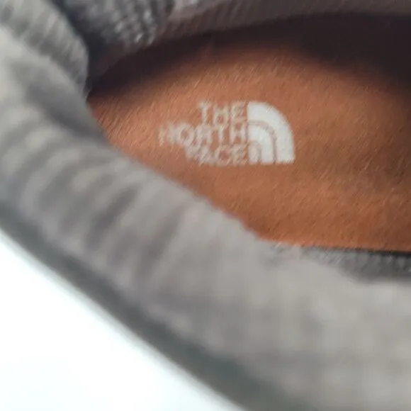 North Face Womens Hiking Boots Shoes TNF Winter Grip Sole Sz 9.5 Water Proof