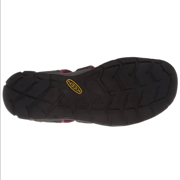 NWB Keen Clearwater CNX Leather Sandals Wmns Sz 5