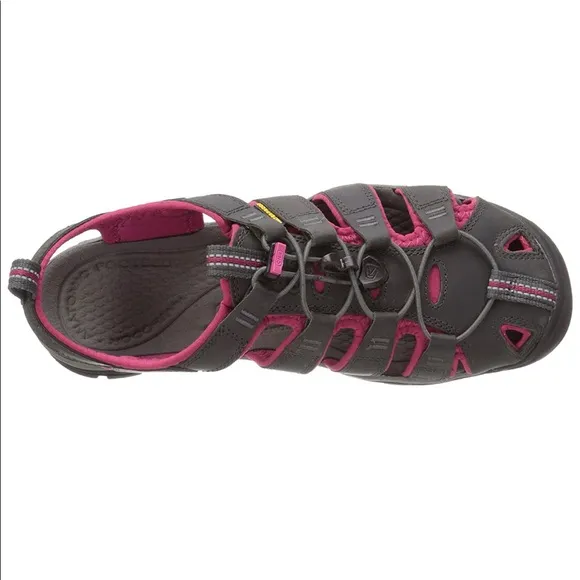 NWB Keen Clearwater CNX Leather Sandals Wmns Sz 5