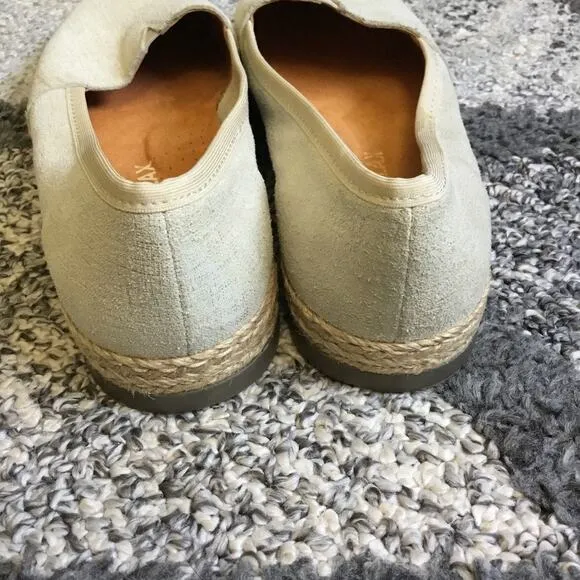 NWOB Rylko Relax Cream Espadrilles Loafers flat slip on Sz 7 ladies