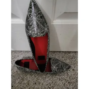 NWOB Strange Cvlt Spiderwed Dagger Flats Size 10