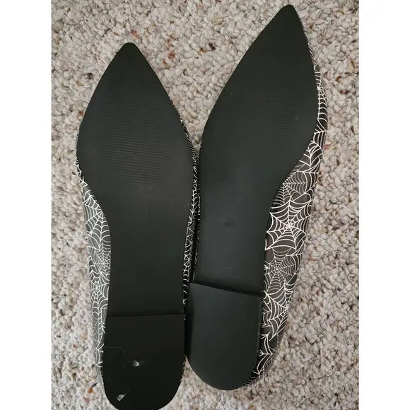 NWOB Strange Cvlt Spiderwed Dagger Flats Size 10