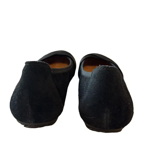 NWOB VIONIC Women's Maria Black Suede Ballet Flats Size 9