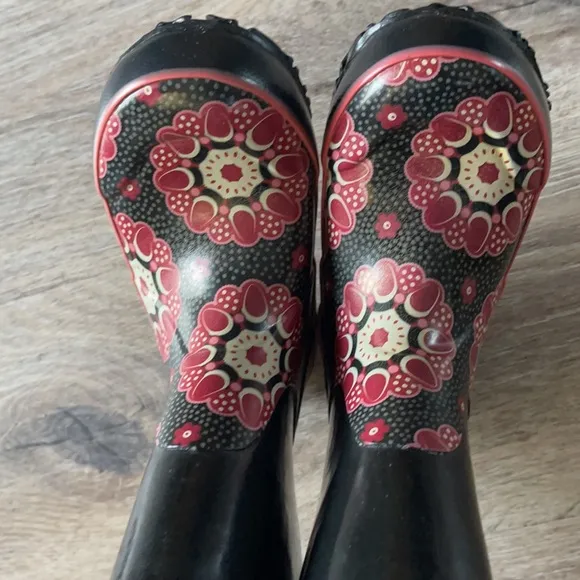 NWOT Bogs for Kids Rain-boots Size 10