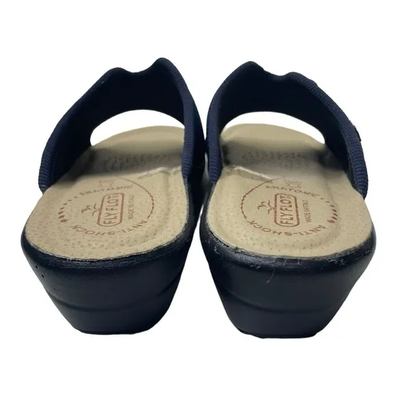 NWOT Fly Flot Women’s Navy Mesh Fabric Lightweight Slip On Sandals