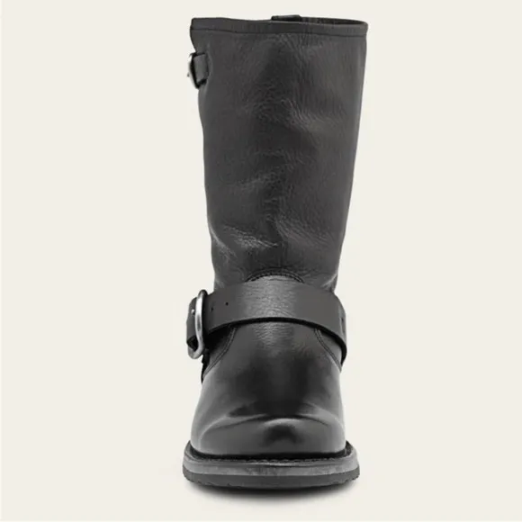 NWOT Frye Veronica Short Leather Boots size 9.5