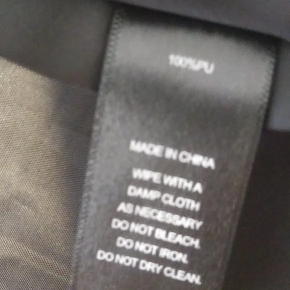 NWOT Harve Benard vegan leather short pleated mini skirt black size M