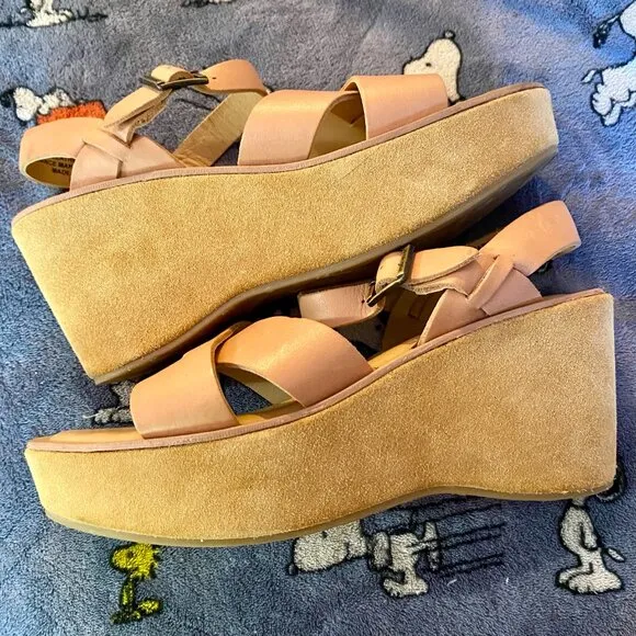 NWOT Kork-Ease Ava Classic - Size 7 - Natural Vechettta Leather Wedge Sandals