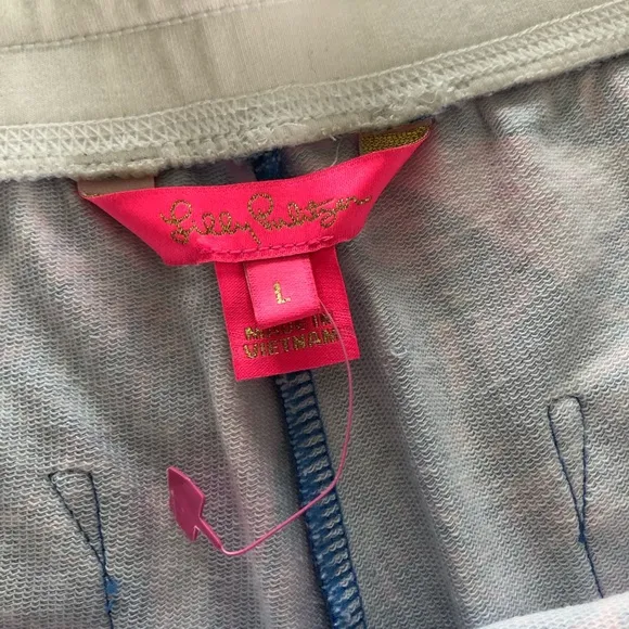 NWOT! Lily Pulitzer Trysta Knit Short. Boca Blue. It’s a Sailabration. Large
