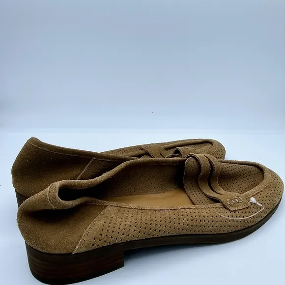 NWOT Lucky Brand Caylonp Tan Perforated Suede Leather Loafers