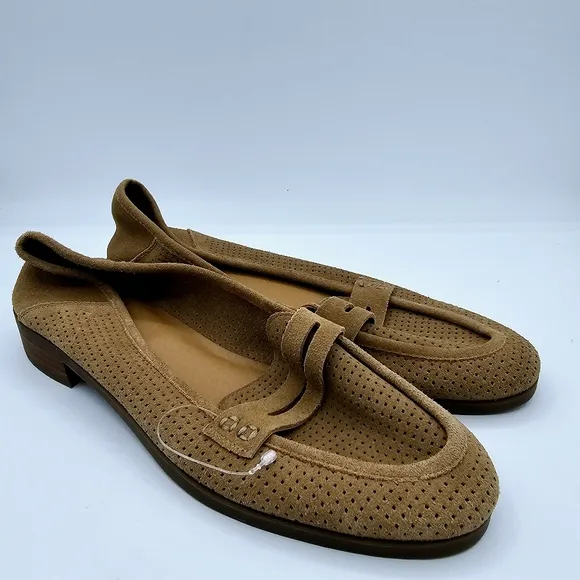 NWOT Lucky Brand Caylonp Tan Perforated Suede Leather Loafers