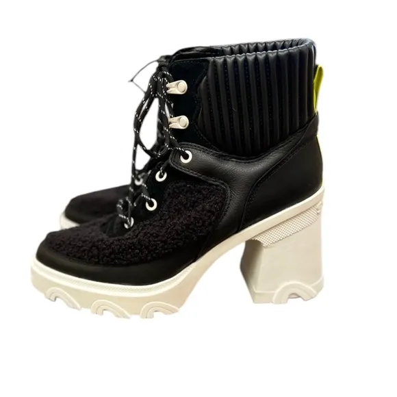 NWOT Sorel Brex Heel Cozy Lace Up Waterproof Boots Black/Sea Salt - Sz 9