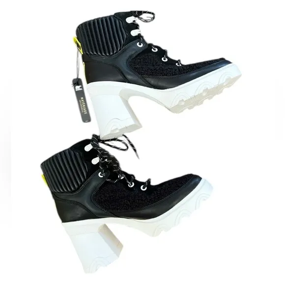 NWOT Sorel Brex Heel Cozy Lace Up Waterproof Boots Black/Sea Salt - Sz 9