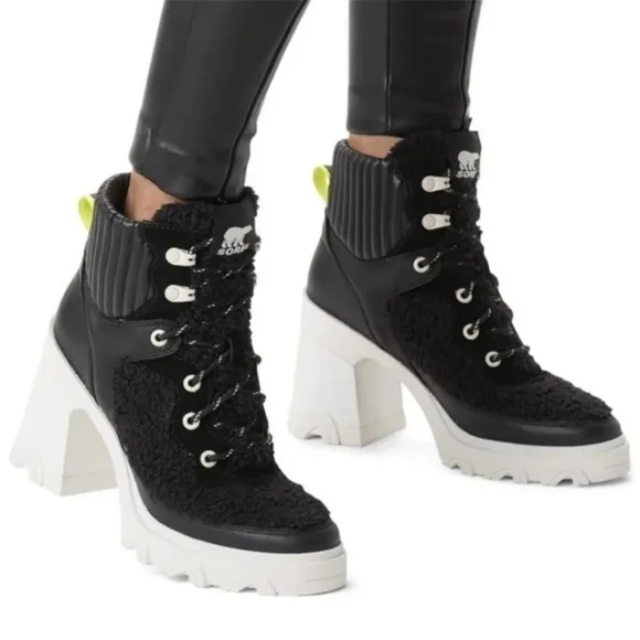 NWOT Sorel Brex Heel Cozy Lace Up Waterproof Boots Black/Sea Salt - Sz 9