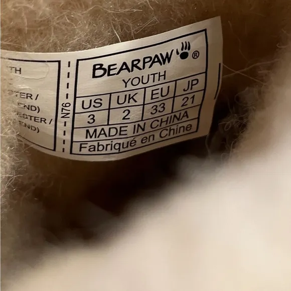 NWT Bearpaw Youth Suede Boots