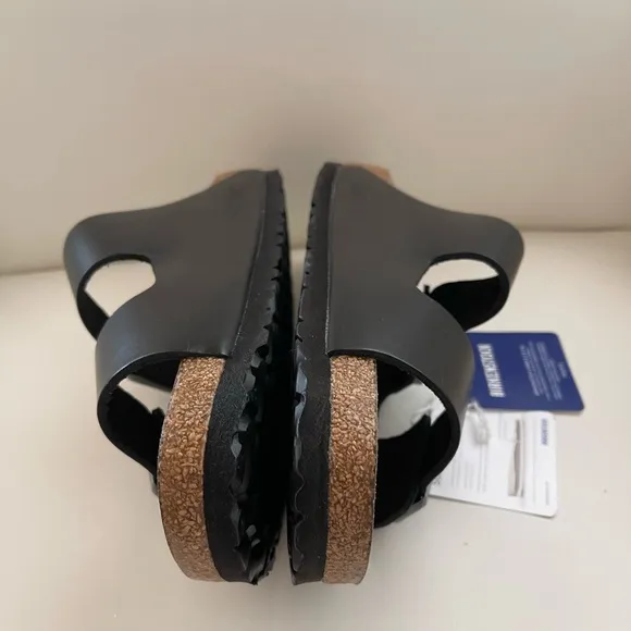 NWT Birkenstock Arizona Soft Footbed Sandals