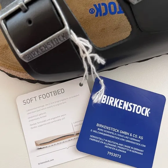 NWT Birkenstock Arizona Soft Footbed Sandals
