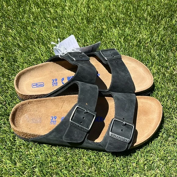 NWT BIRKENSTOCK Oiled Arizona Soft Footbed Sandals